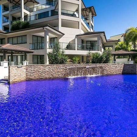 Grand Mercure Allegra Hervey Bay Luaran gambar The pool at the W Hotel
