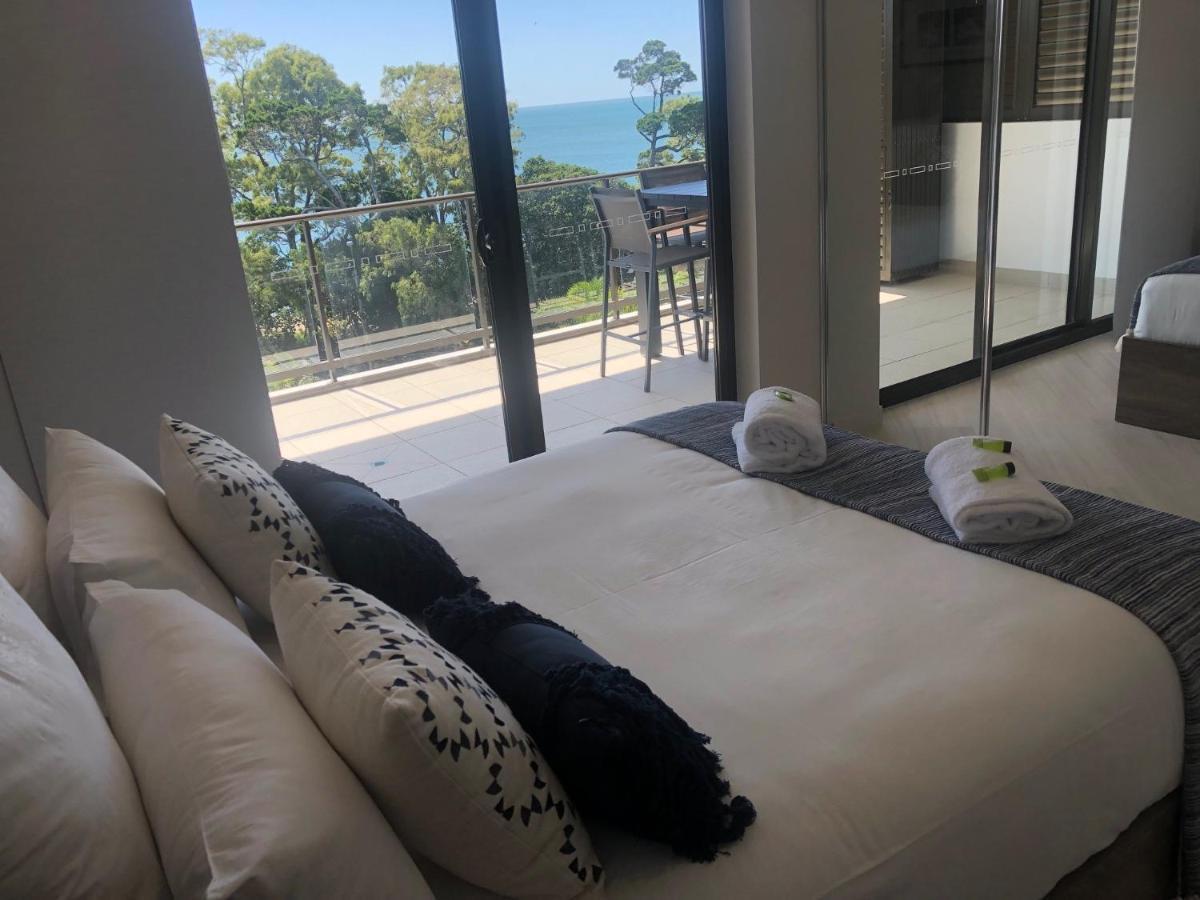 Grand Mercure Allegra Hervey Bay Luaran gambar A bedroom at the resort