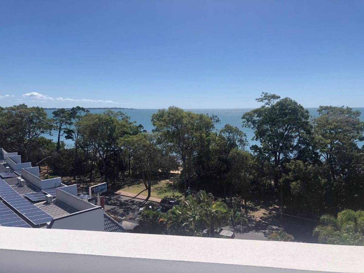 Grand Mercure Allegra Hervey Bay Luaran gambar View of Moreton Bay from the University of Queensland St Lucia campus