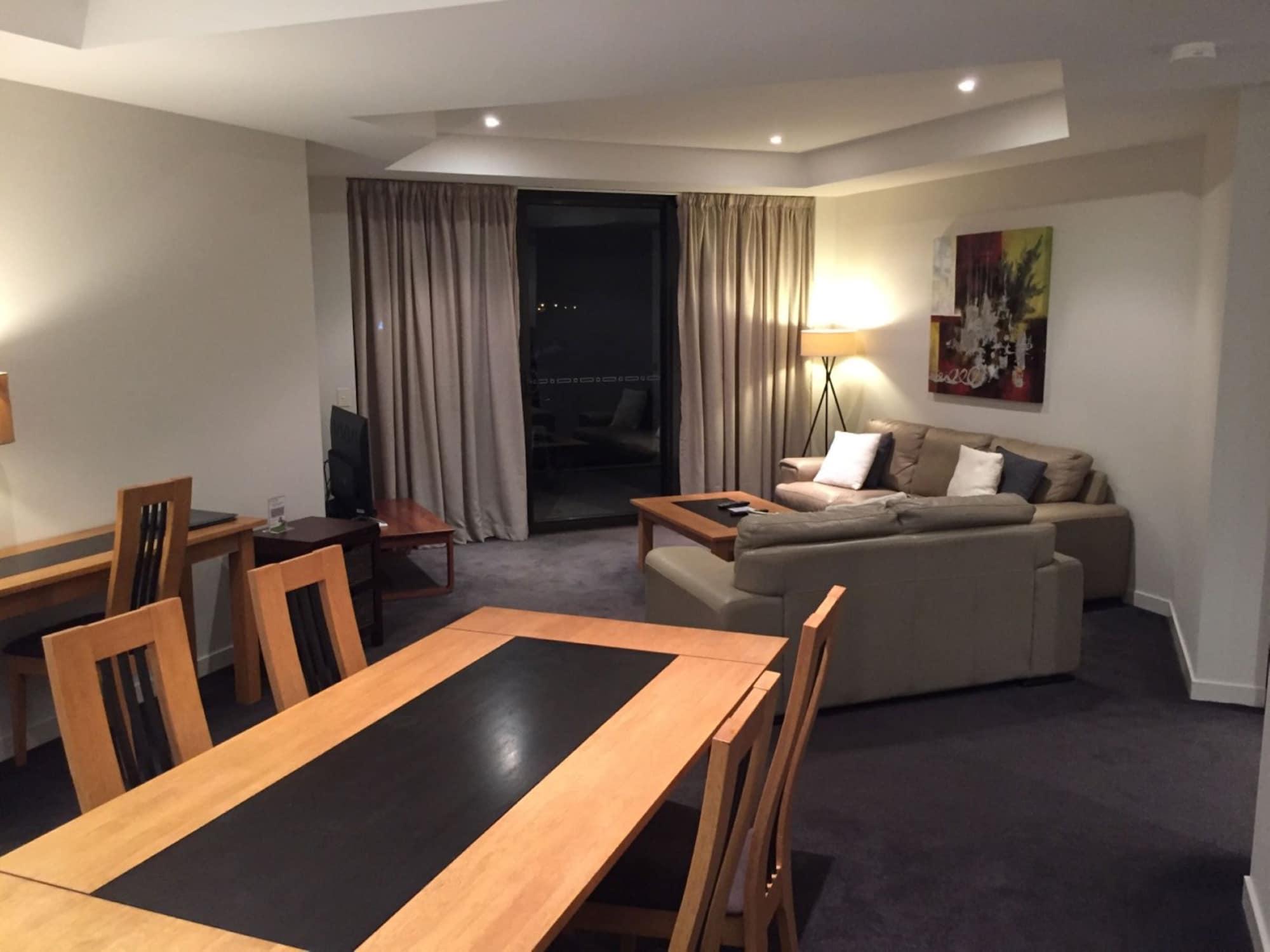 Grand Mercure Allegra Hervey Bay Luaran gambar A typical apartment at the hotel