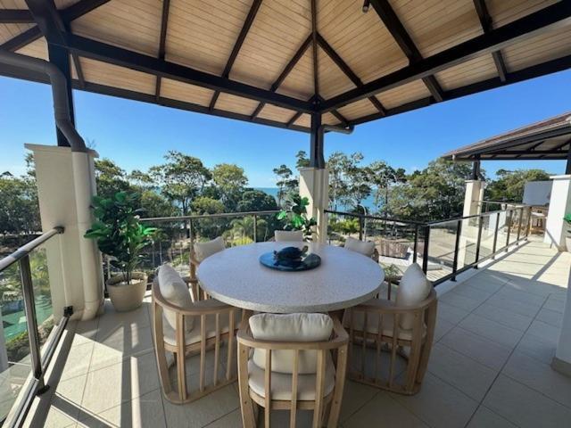 Grand Mercure Allegra Hervey Bay Luaran gambar Rooftop terrace at the resort