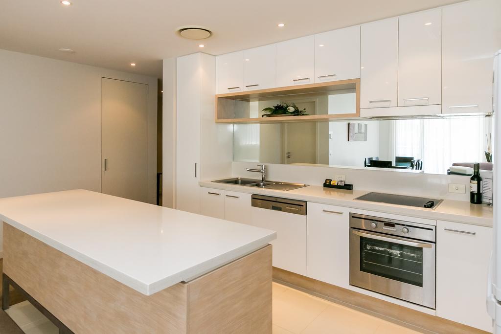 Grand Mercure Allegra Hervey Bay Luaran gambar A modern Australian kitchen