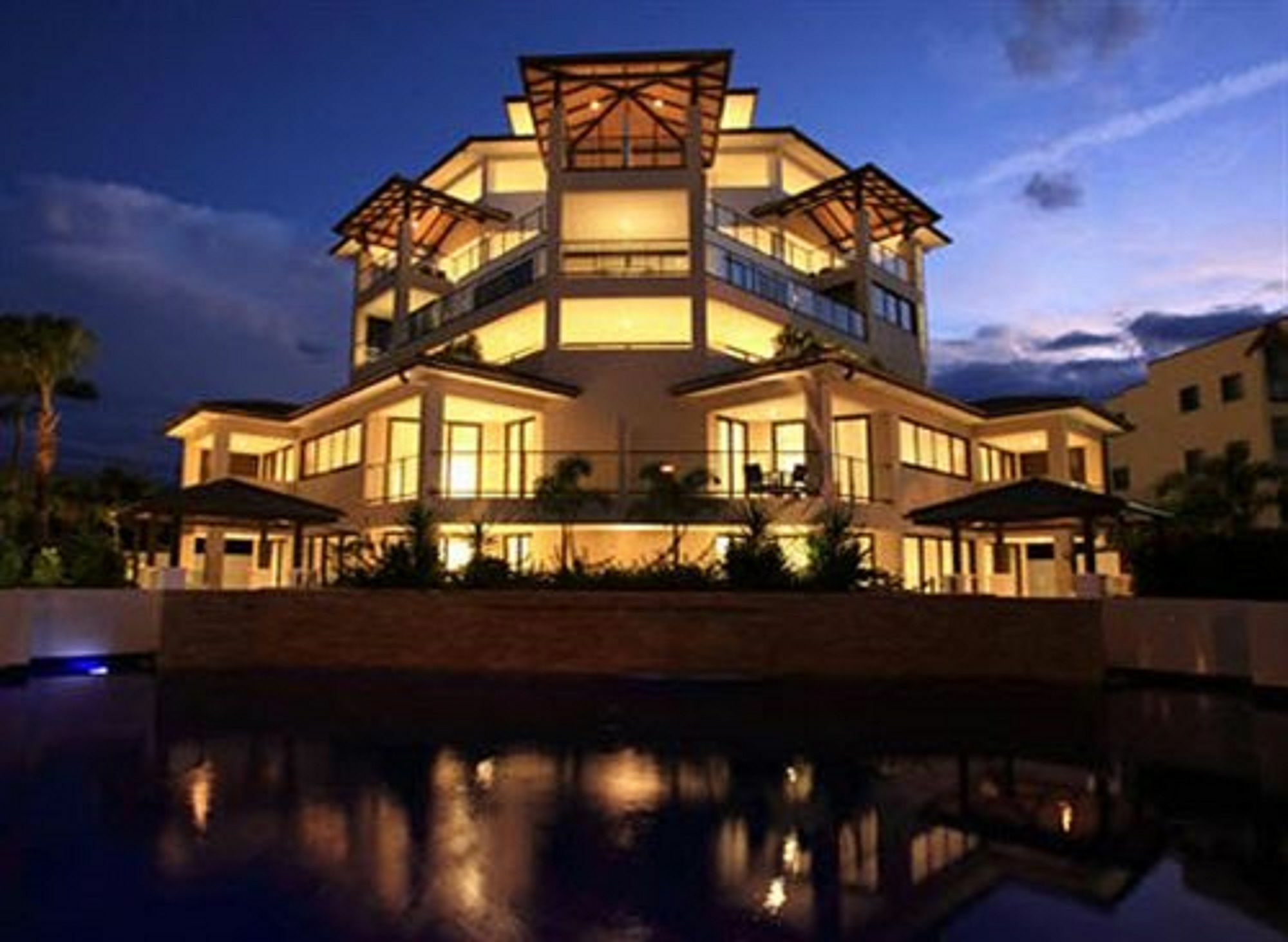 Grand Mercure Allegra Hervey Bay Luaran gambar The Royal