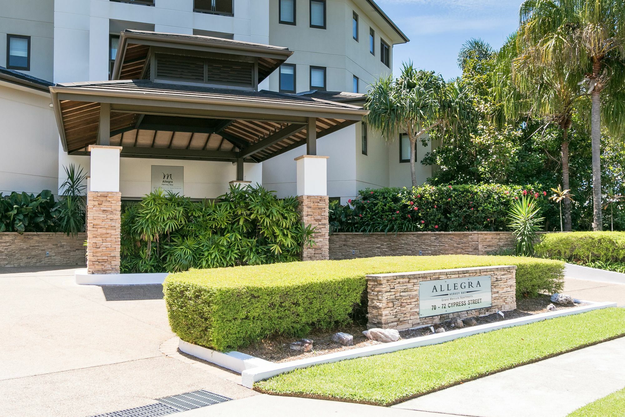 Grand Mercure Allegra Hervey Bay Luaran gambar Entrance to the building